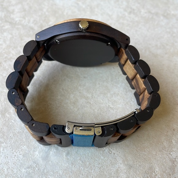 WOOD watch for men battery water resistant hand crafted - Picture 4 of 7